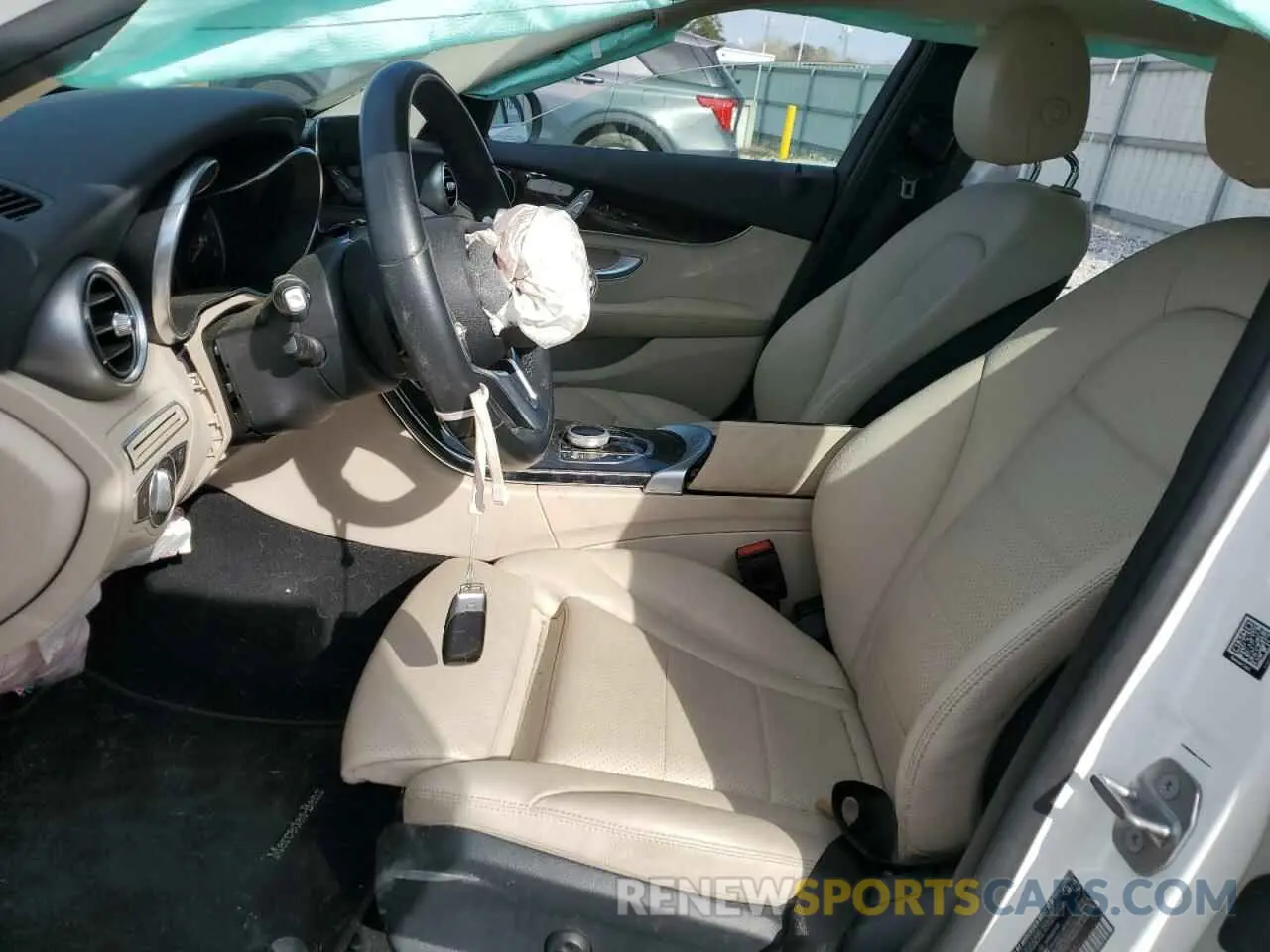 7 fotografías del automóvil dañado 55SWF8DB3KU287842 MERCEDES-BENZ C-CLASS 2019