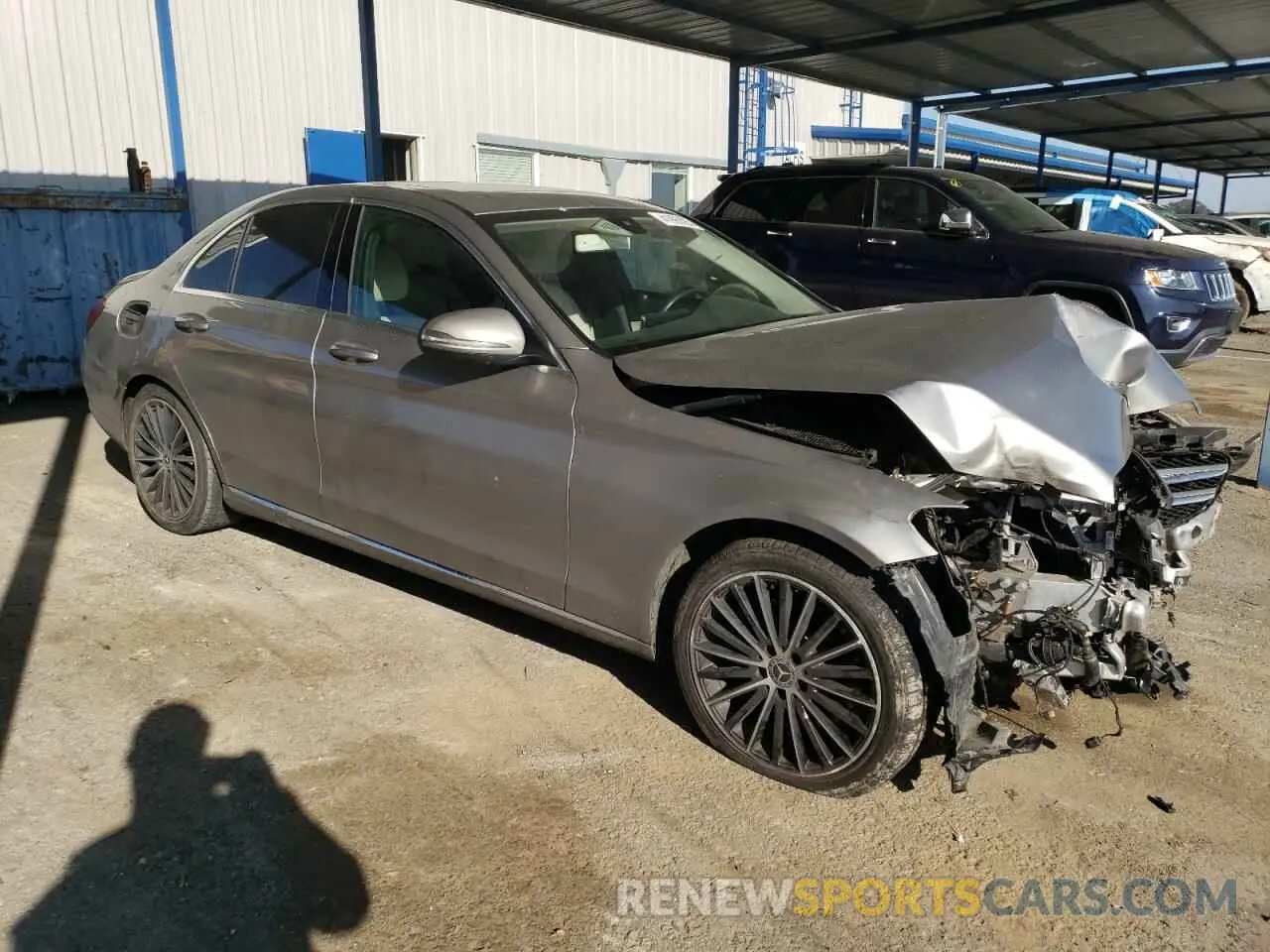 4 fotografías del automóvil dañado 55SWF8DB4KU292340 MERCEDES-BENZ C-CLASS 2019