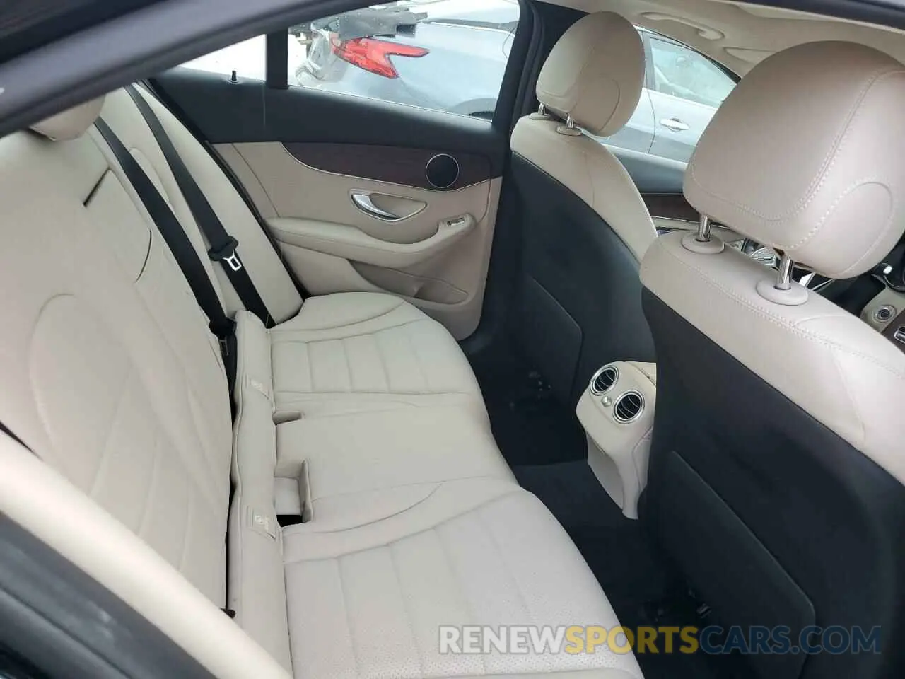 11 fotografías del automóvil dañado 55SWF8DB5KU313177 MERCEDES-BENZ C-CLASS 2019