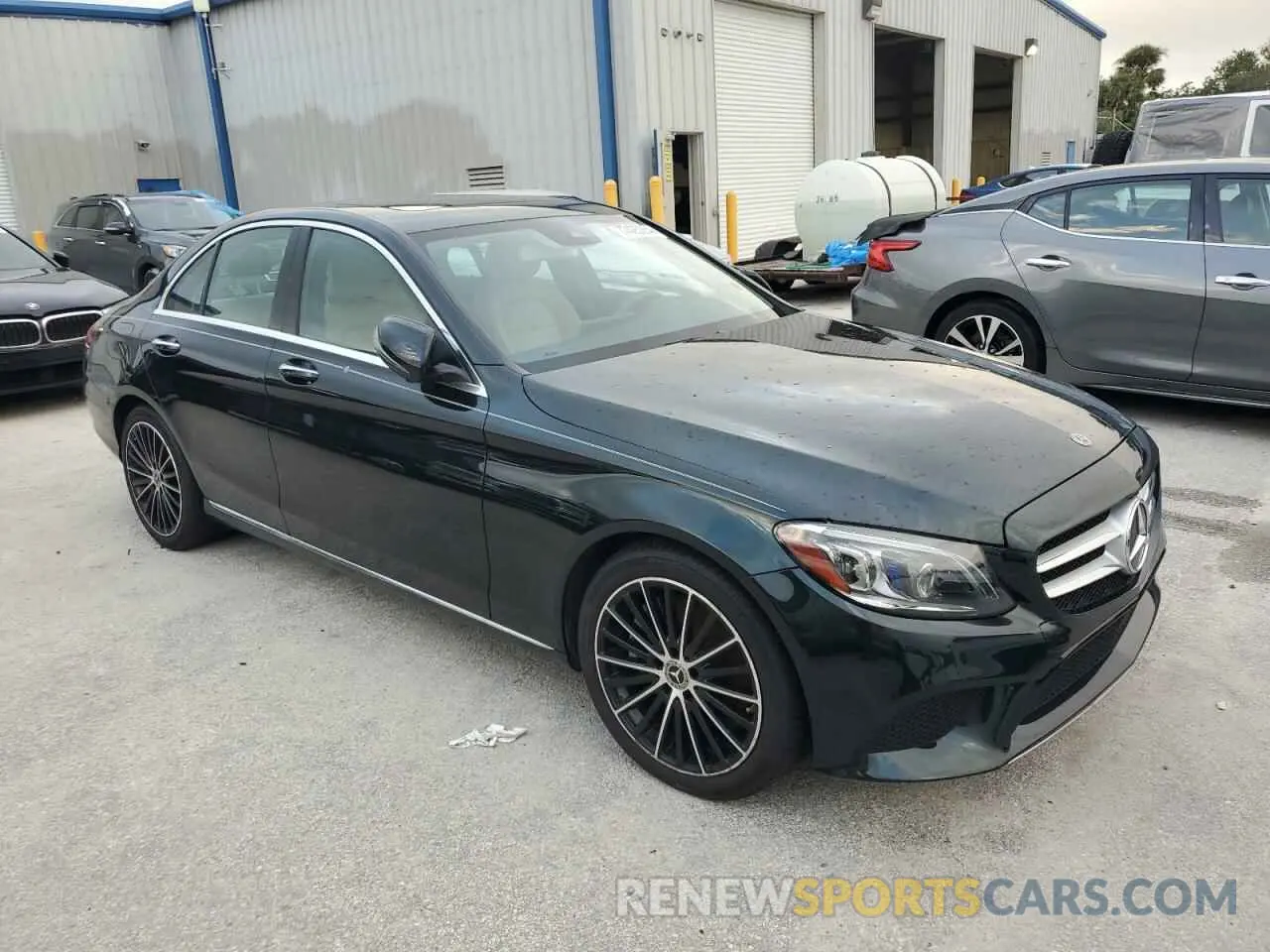 4 fotografías del automóvil dañado 55SWF8DB5KU313177 MERCEDES-BENZ C-CLASS 2019