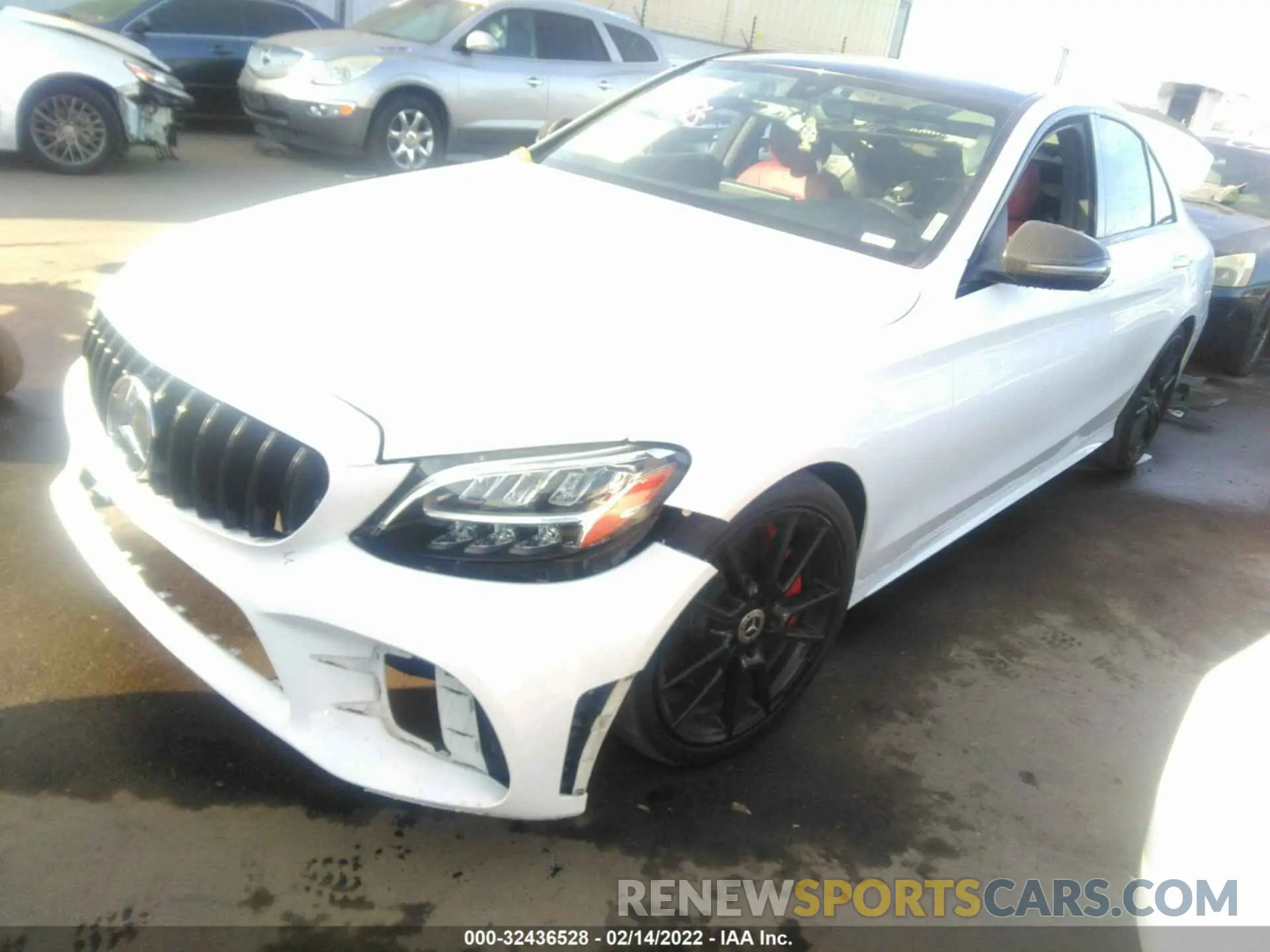 2 fotografías del automóvil dañado 55SWF8DB6KU298480 MERCEDES-BENZ C-CLASS 2019