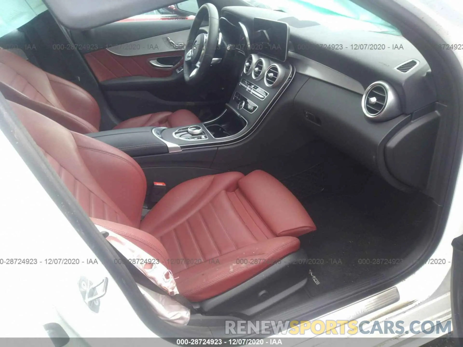 5 fotografías del automóvil dañado 55SWF8DB6KU303936 MERCEDES-BENZ C-CLASS 2019