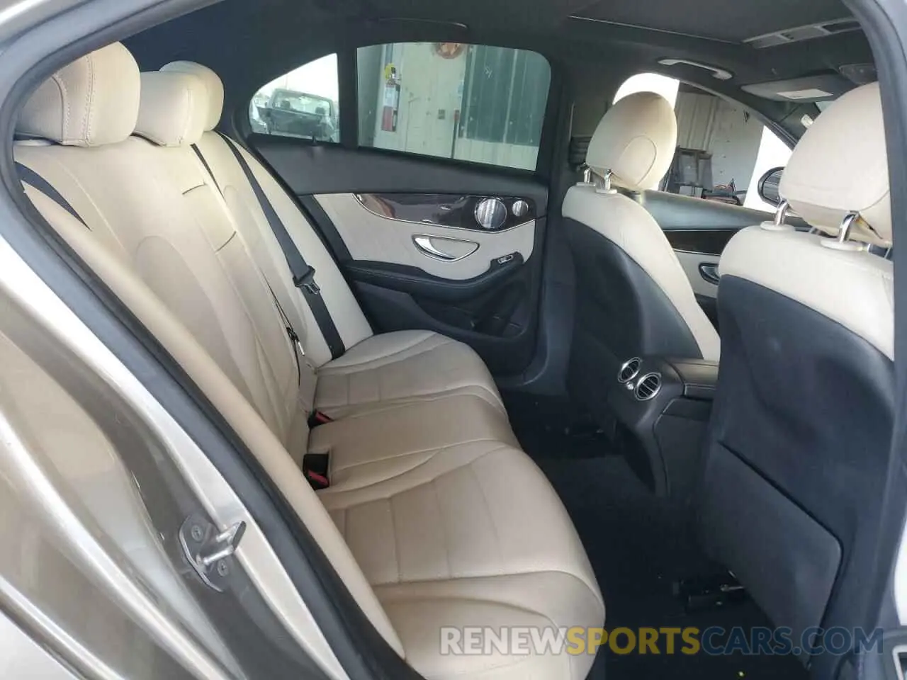 10 fotografías del automóvil dañado 55SWF8DB7KU296284 MERCEDES-BENZ C-CLASS 2019
