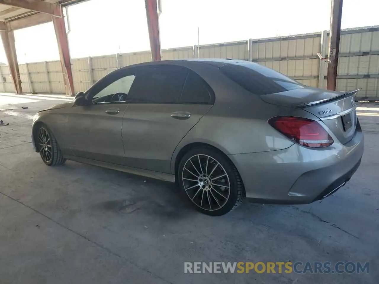 2 fotografías del automóvil dañado 55SWF8DB7KU296284 MERCEDES-BENZ C-CLASS 2019