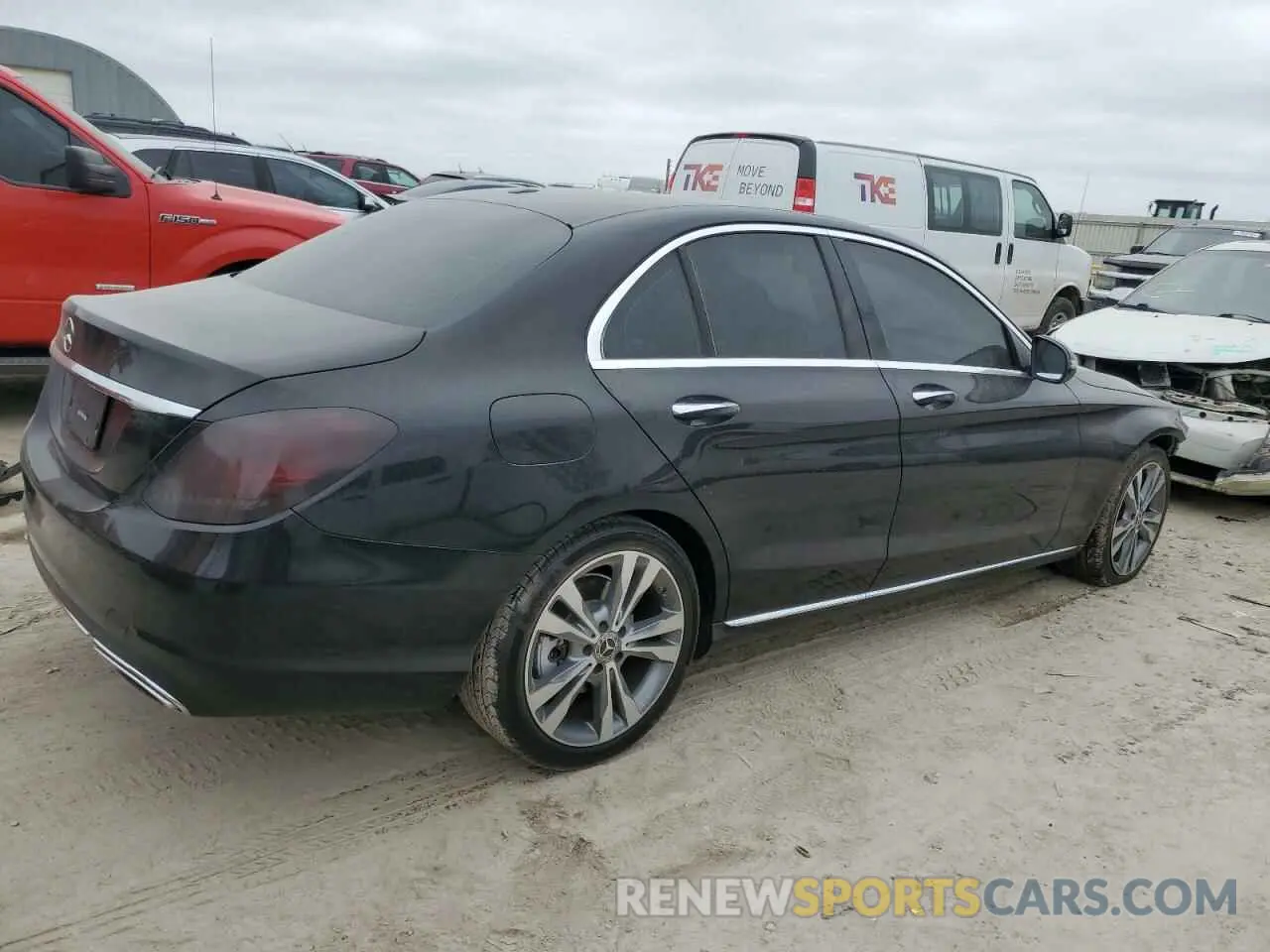 3 fotografías del automóvil dañado 55SWF8DB8KU293605 MERCEDES-BENZ C-CLASS 2019