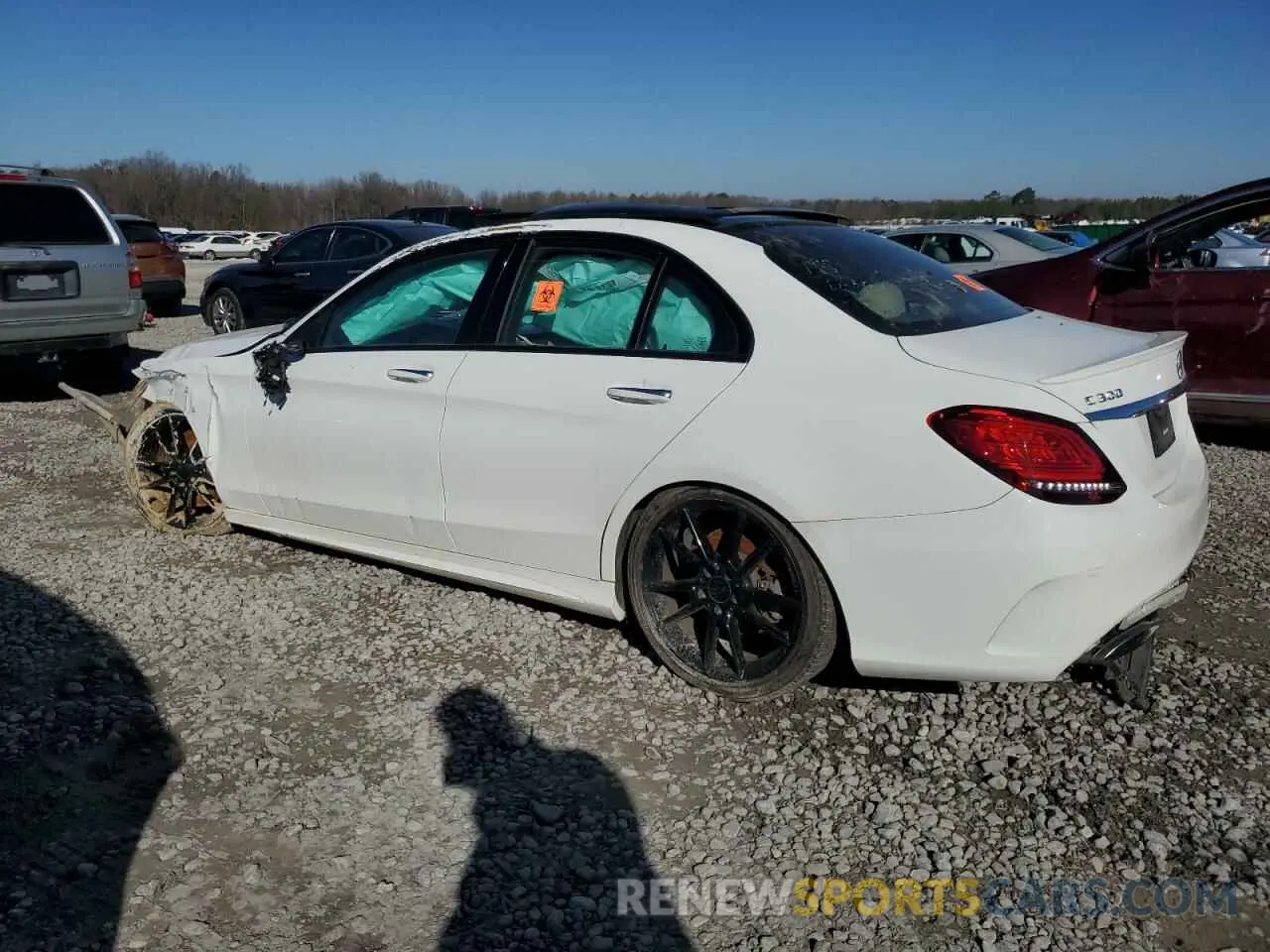 2 fotografías del automóvil dañado 55SWF8DB8KU306868 MERCEDES-BENZ C-CLASS 2019