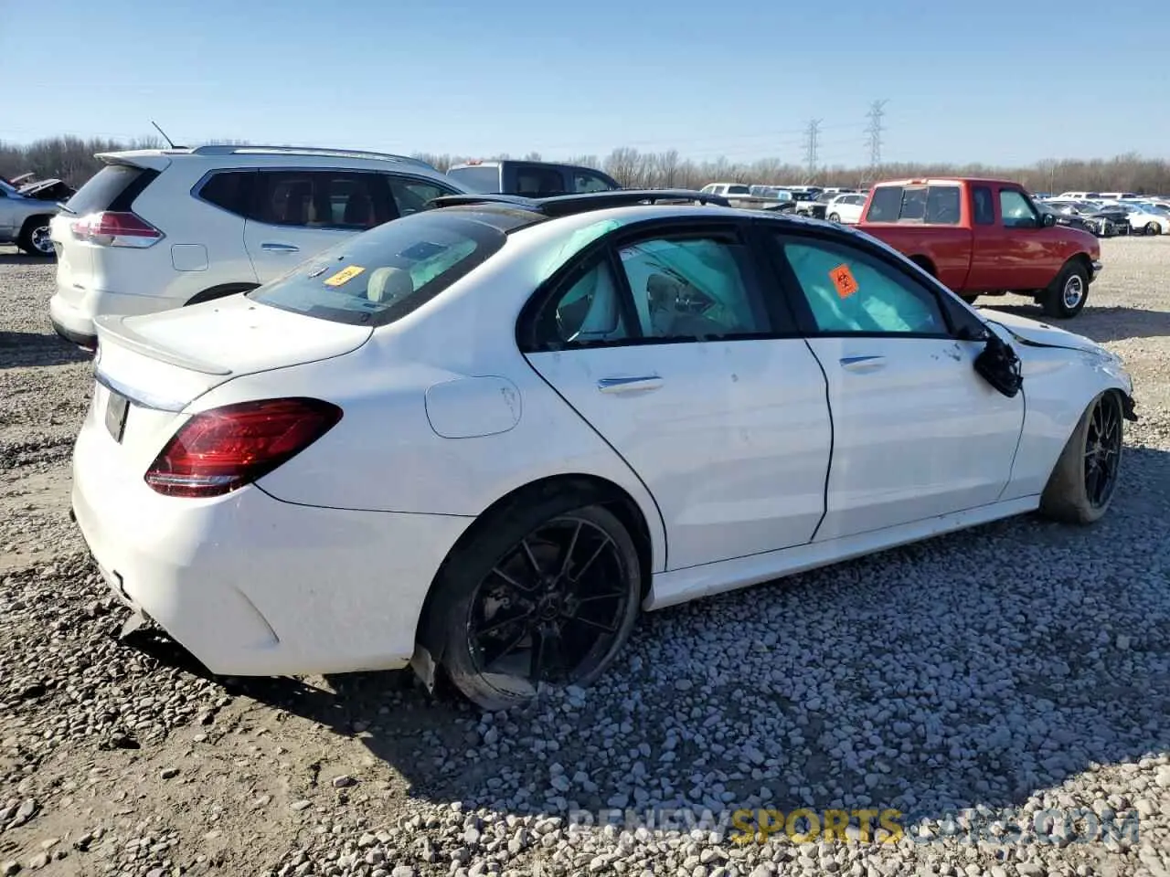 3 fotografías del automóvil dañado 55SWF8DB8KU306868 MERCEDES-BENZ C-CLASS 2019