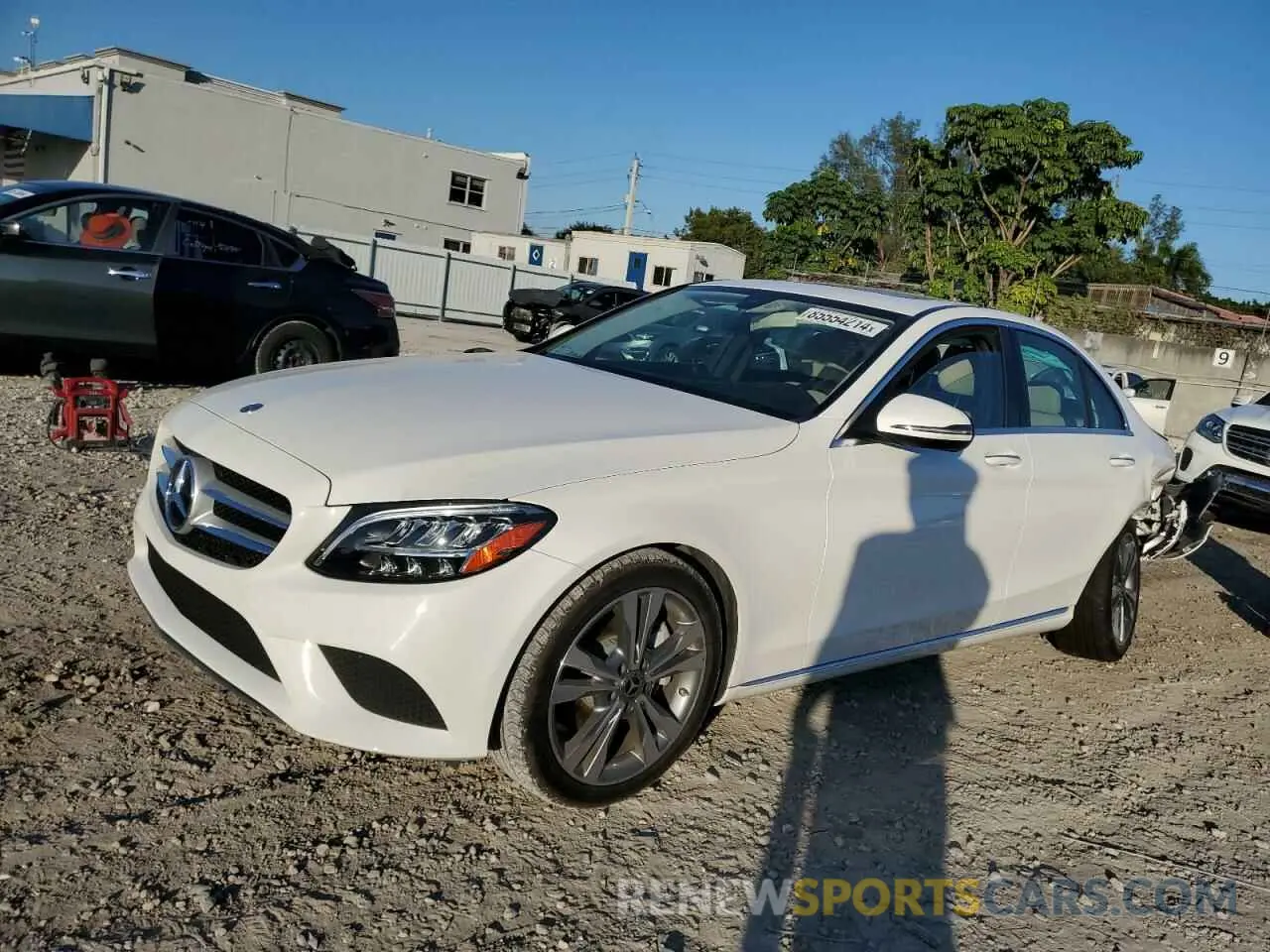 1 fotografías del automóvil dañado 55SWF8DB8KU309138 MERCEDES-BENZ C-CLASS 2019