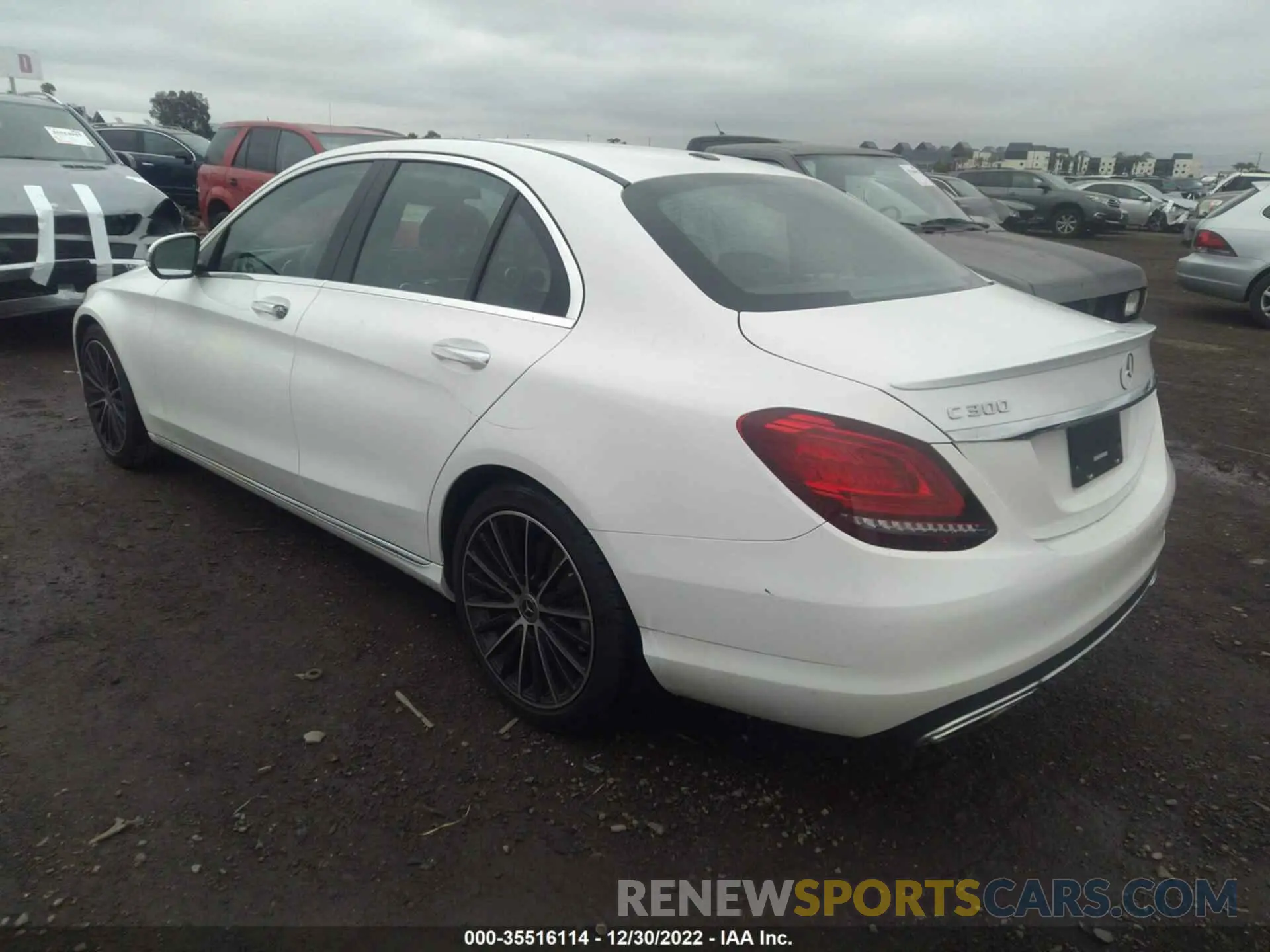 3 fotografías del automóvil dañado 55SWF8DB8KU312198 MERCEDES-BENZ C-CLASS 2019