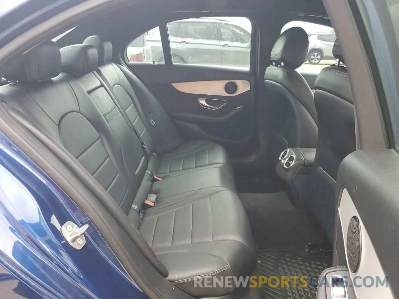 11 fotografías del automóvil dañado 55SWF8DB8KU317563 MERCEDES-BENZ C-CLASS 2019