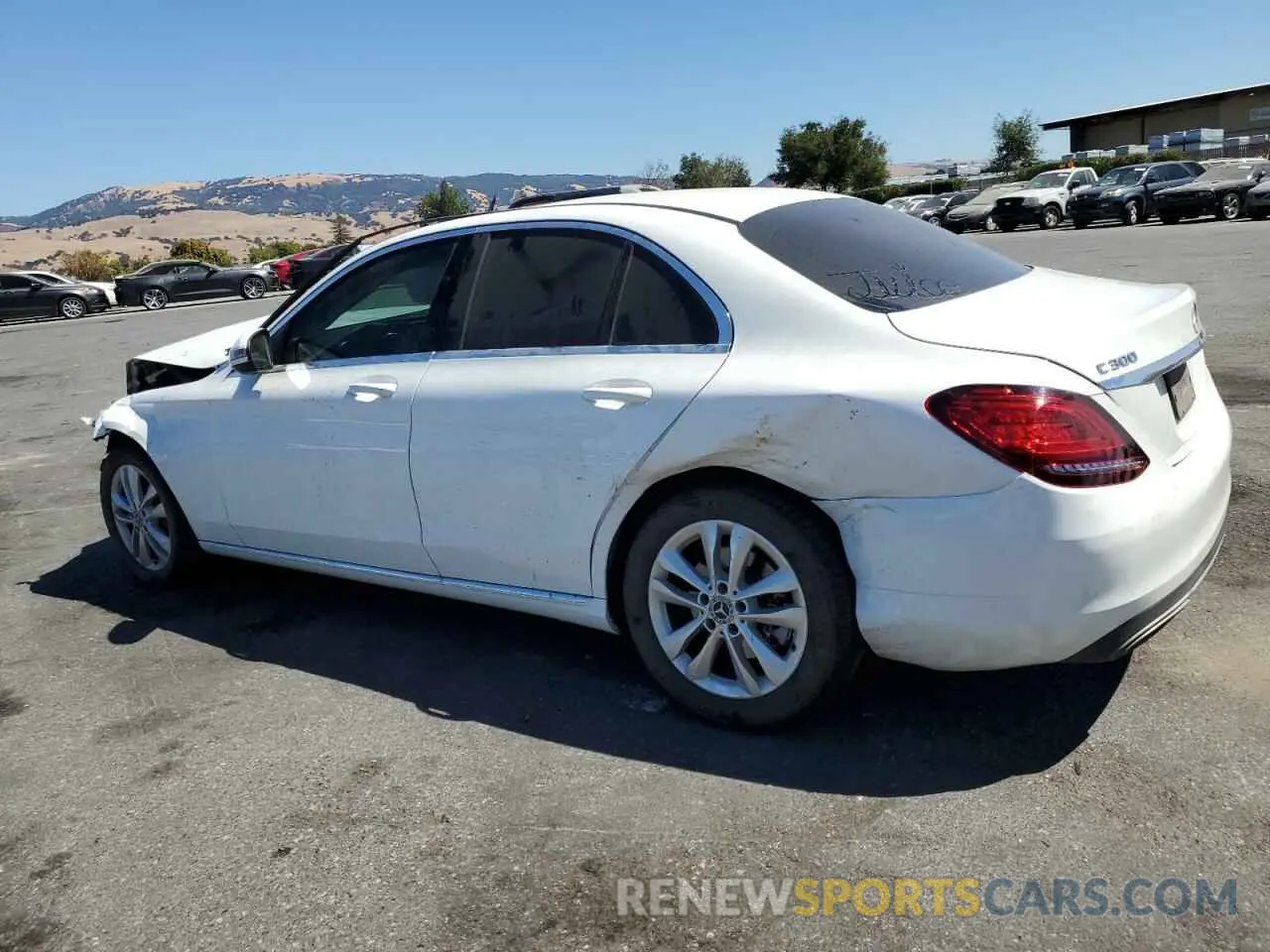 2 fotografías del automóvil dañado 55SWF8DB8KU317739 MERCEDES-BENZ C-CLASS 2019