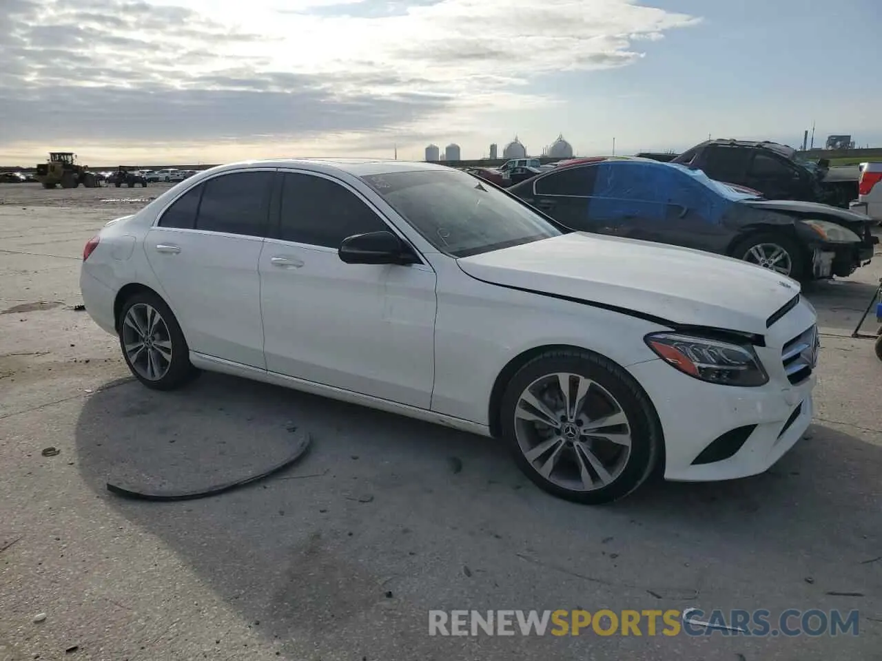 4 fotografías del automóvil dañado 55SWF8DB9KU289367 MERCEDES-BENZ C-CLASS 2019
