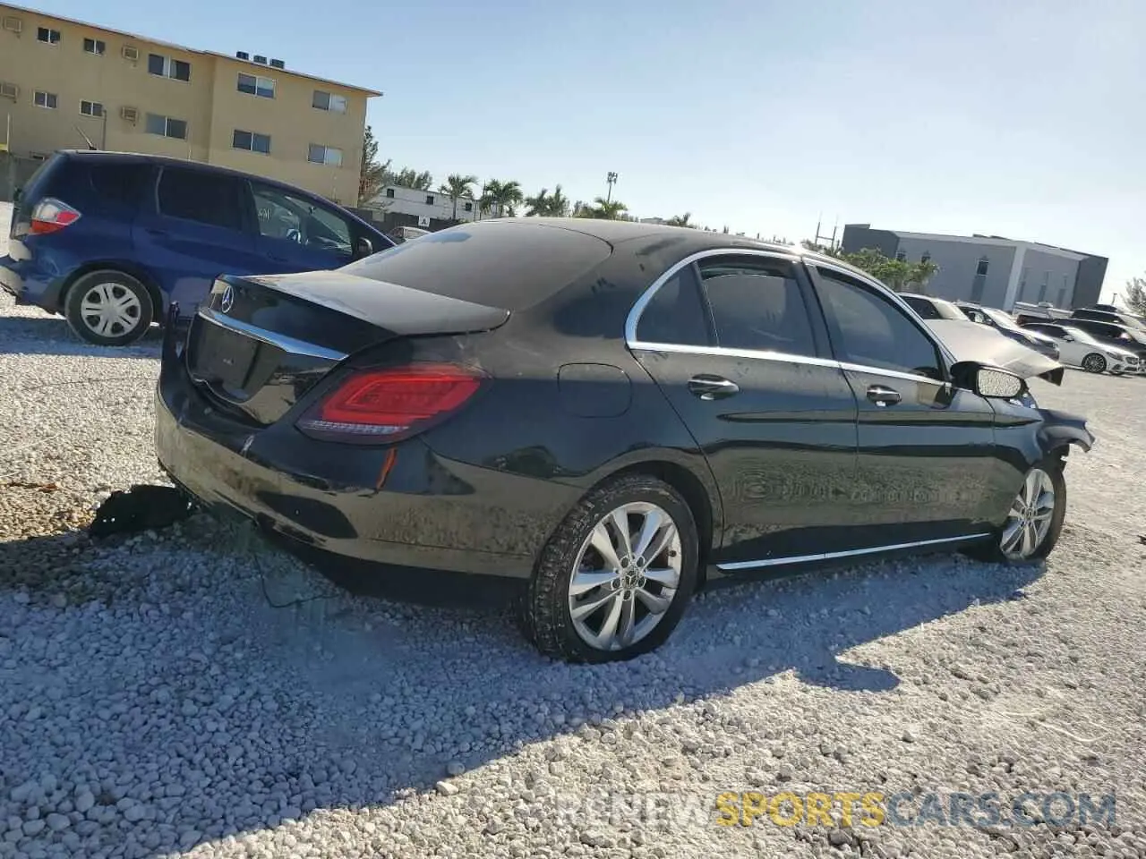 3 fotografías del automóvil dañado 55SWF8DBXKU295906 MERCEDES-BENZ C-CLASS 2019