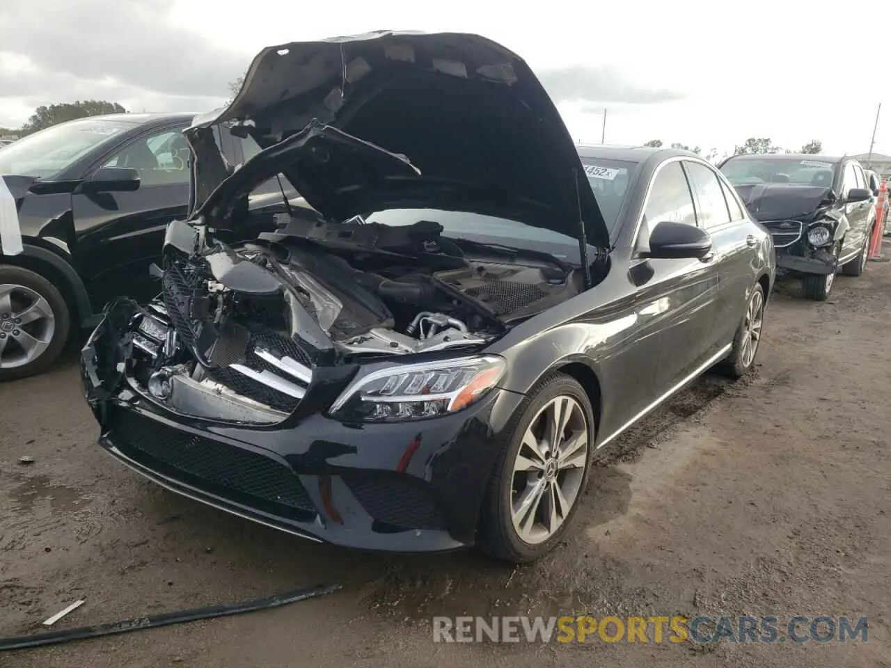 2 fotografías del automóvil dañado 55SWF8DBXKU304975 MERCEDES-BENZ C-CLASS 2019