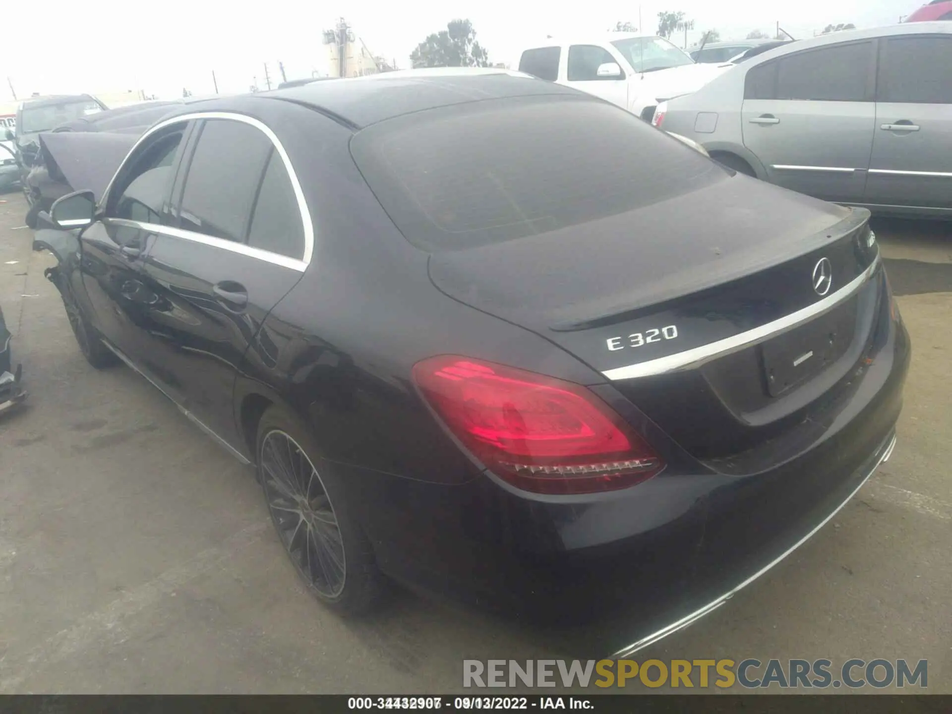3 fotografías del automóvil dañado 55SWF8DBXKU305298 MERCEDES-BENZ C-CLASS 2019