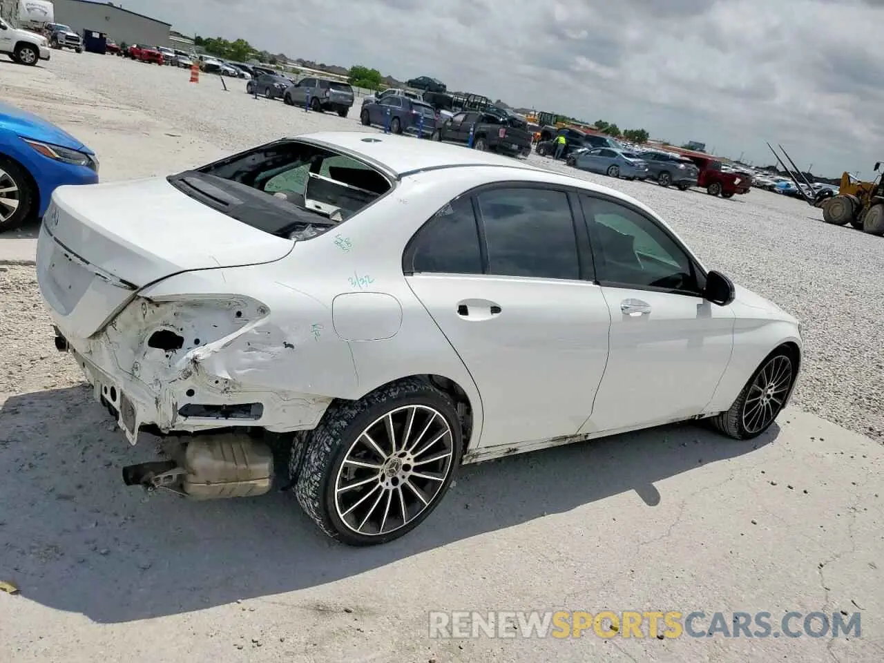 3 fotografías del automóvil dañado 55SWF8DBXKU310789 MERCEDES-BENZ C-CLASS 2019