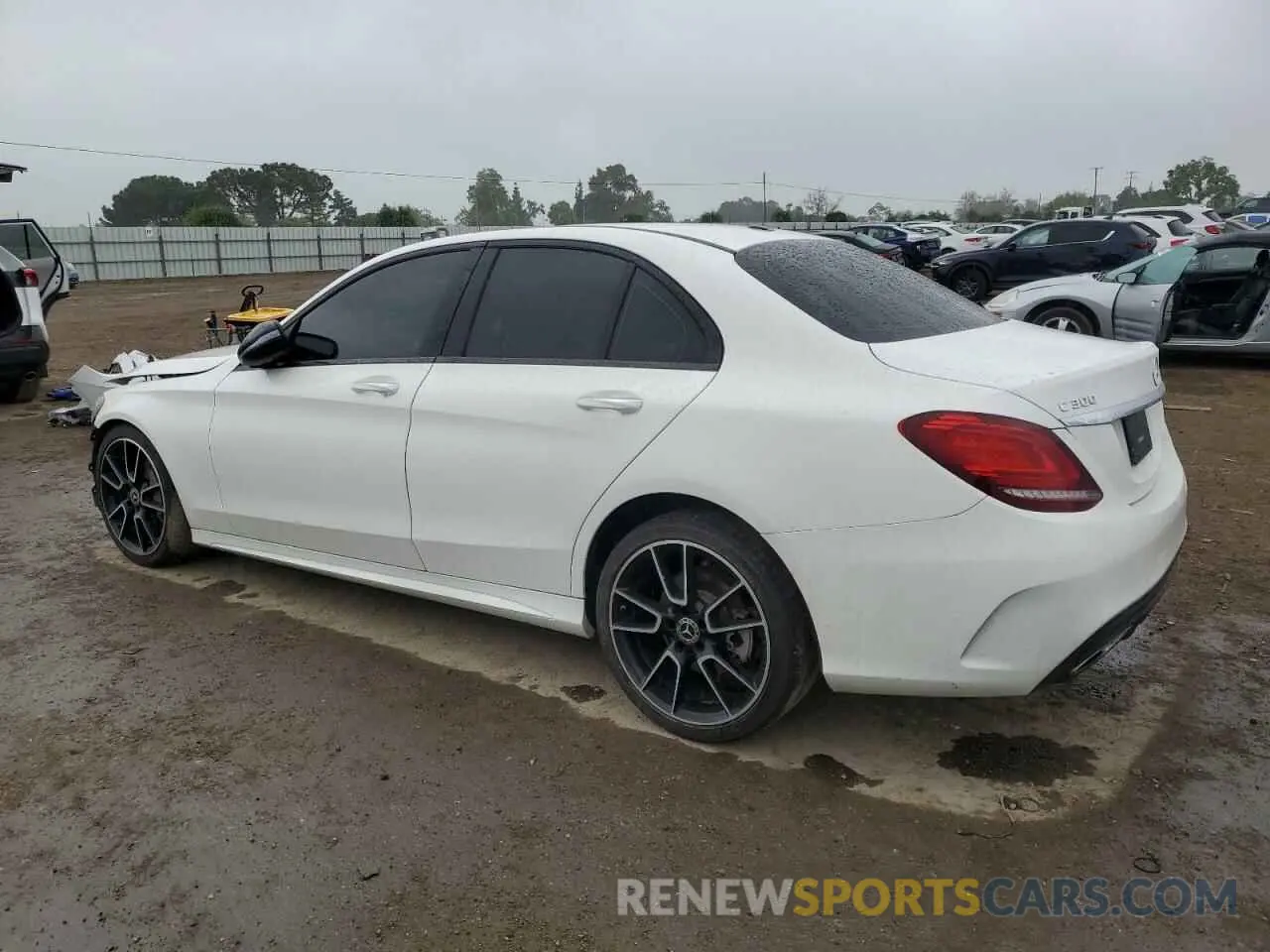 2 fotografías del automóvil dañado 55SWF8EB0KU321797 MERCEDES-BENZ C-CLASS 2019