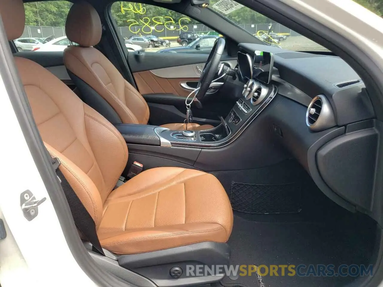 5 fotografías del automóvil dañado 55SWF8EB1KU316222 MERCEDES-BENZ C-CLASS 2019