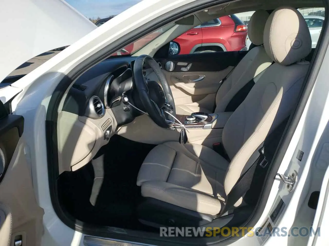 7 fotografías del automóvil dañado 55SWF8EB4KU284690 MERCEDES-BENZ C-CLASS 2019