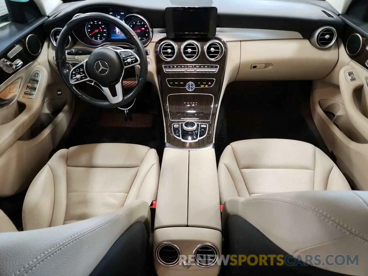8 fotografías del automóvil dañado 55SWF8EB4KU301052 MERCEDES-BENZ C-CLASS 2019