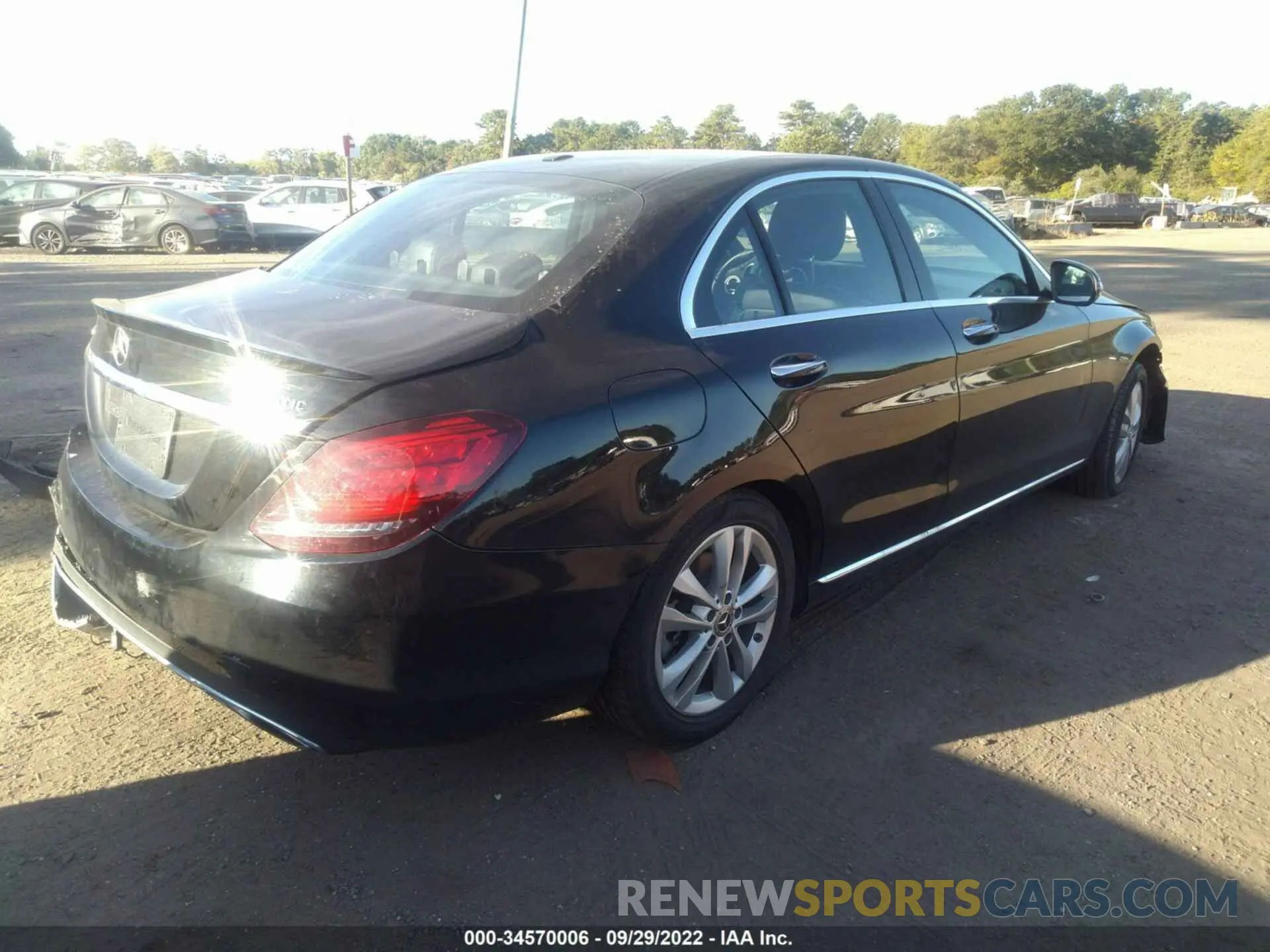 4 fotografías del automóvil dañado 55SWF8EB5KU288151 MERCEDES-BENZ C-CLASS 2019