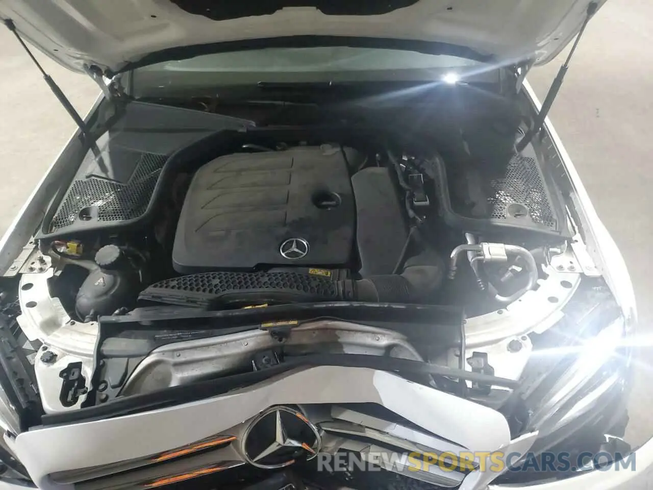 11 fotografías del automóvil dañado 55SWF8EB5KU300735 MERCEDES-BENZ C-CLASS 2019