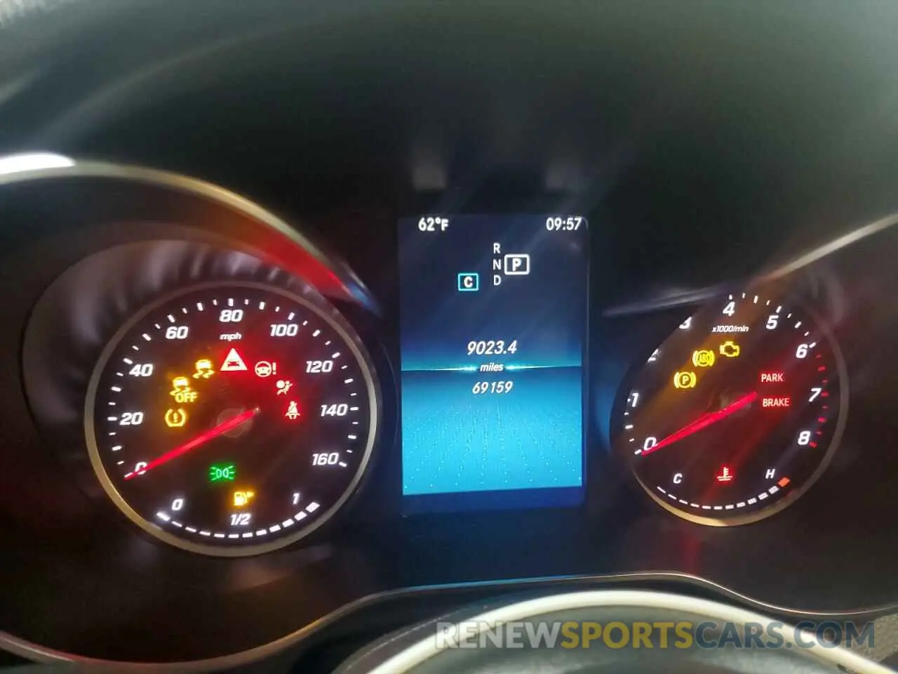9 fotografías del automóvil dañado 55SWF8EB5KU300735 MERCEDES-BENZ C-CLASS 2019