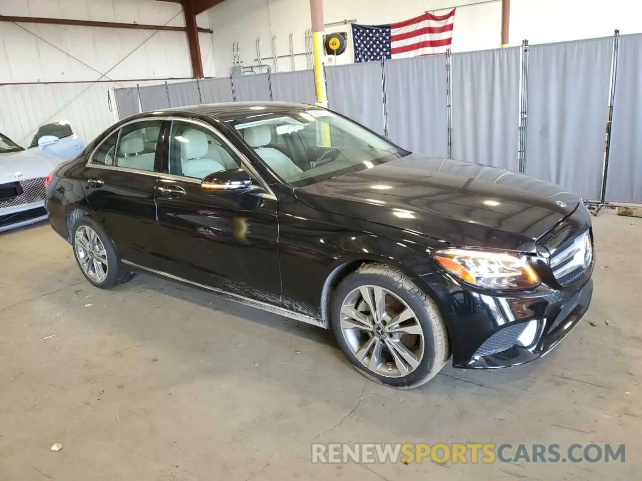 4 fotografías del automóvil dañado 55SWF8EB6KU306009 MERCEDES-BENZ C-CLASS 2019