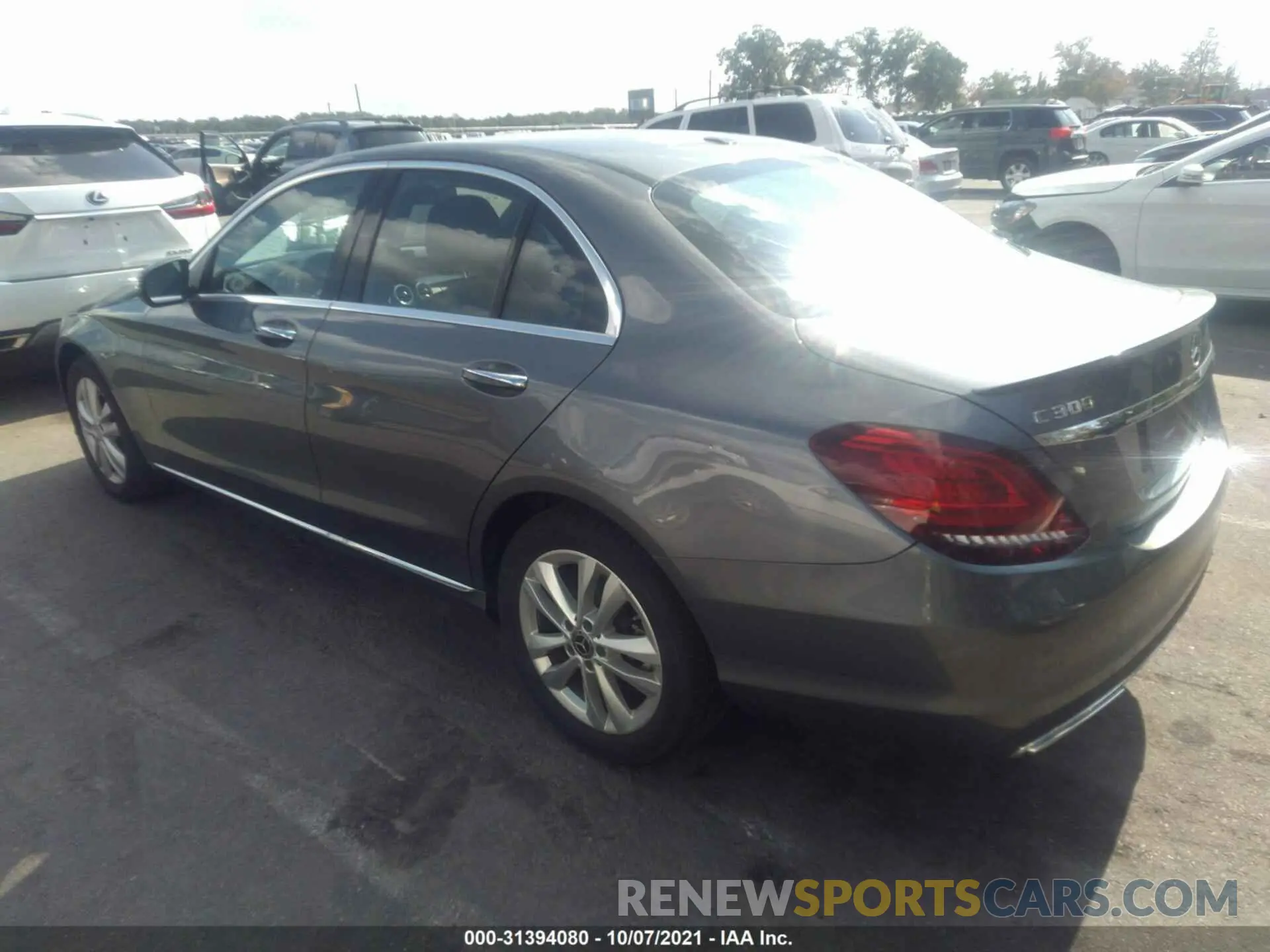 3 fotografías del automóvil dañado 55SWF8EB8KU291366 MERCEDES-BENZ C-CLASS 2019