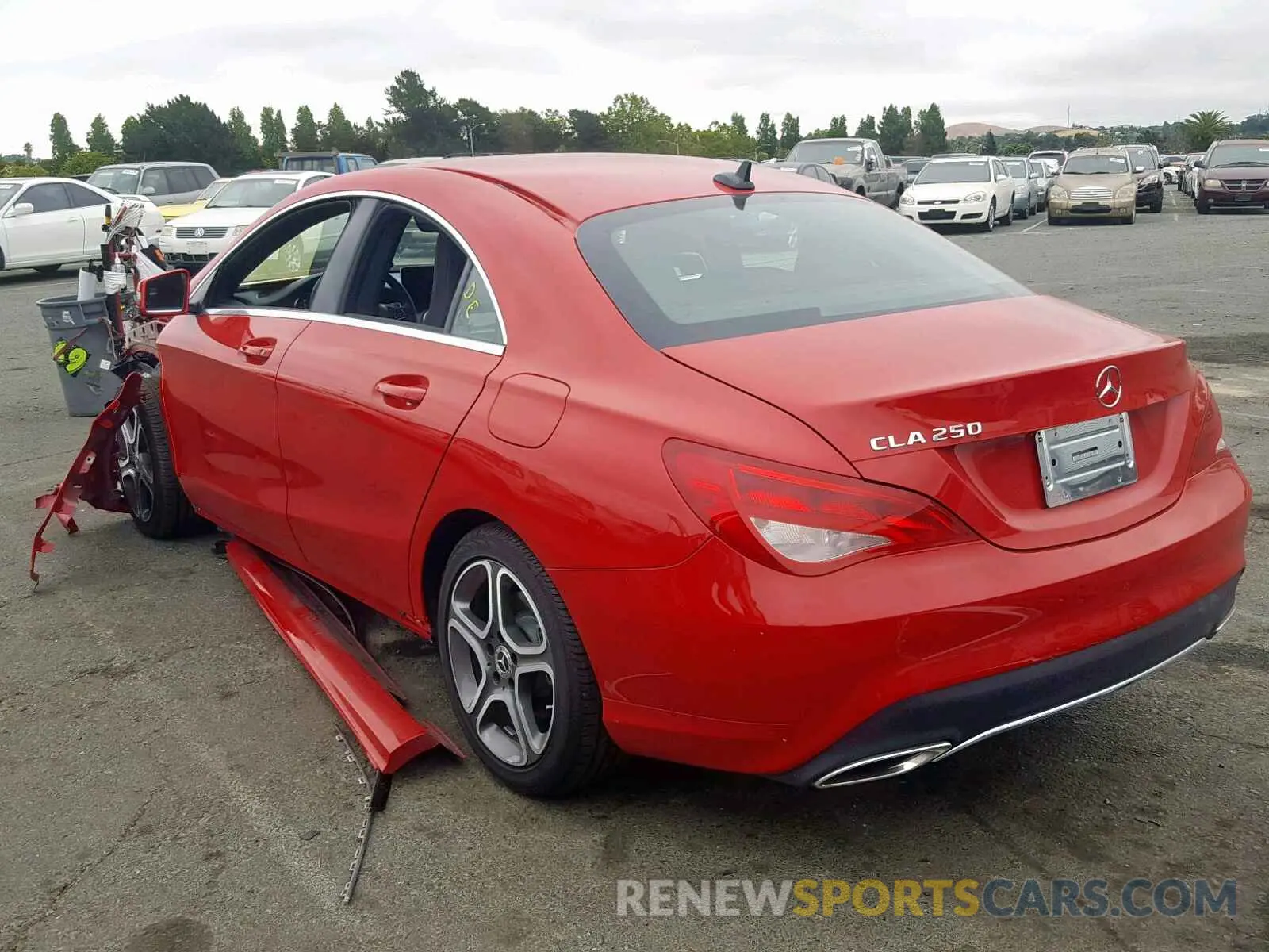 3 fotografías del automóvil dañado WDDSJ4EB3KN738426 MERCEDES-BENZ C CLASS 2019