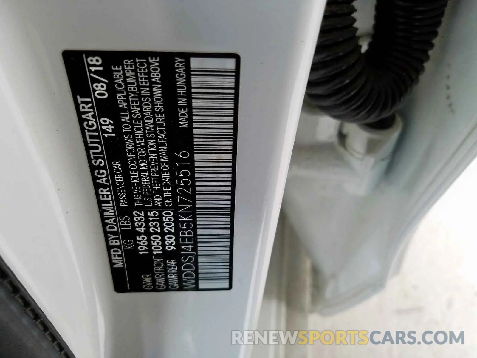 10 fotografías del automóvil dañado WDDSJ4EB5KN725516 MERCEDES-BENZ C CLASS 2019