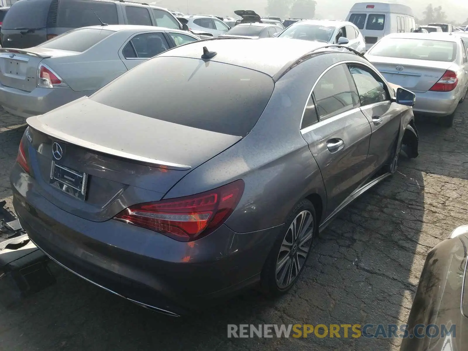 4 fotografías del automóvil dañado WDDSJ4EB7KN717854 MERCEDES-BENZ C CLASS 2019