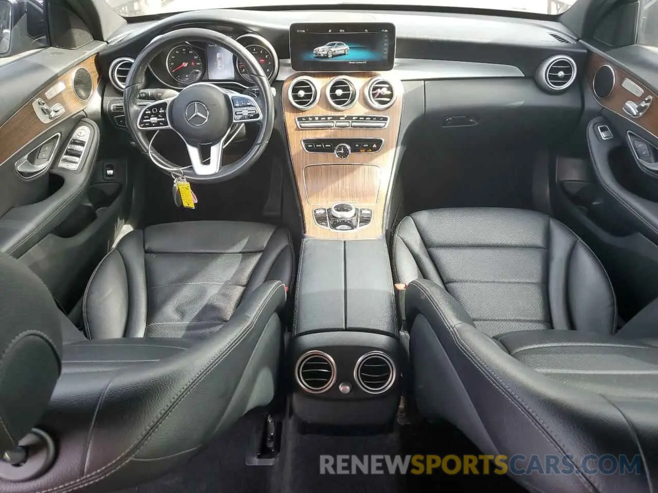 8 fotografías del automóvil dañado WDDWF8DB0KR462677 MERCEDES-BENZ C-CLASS 2019