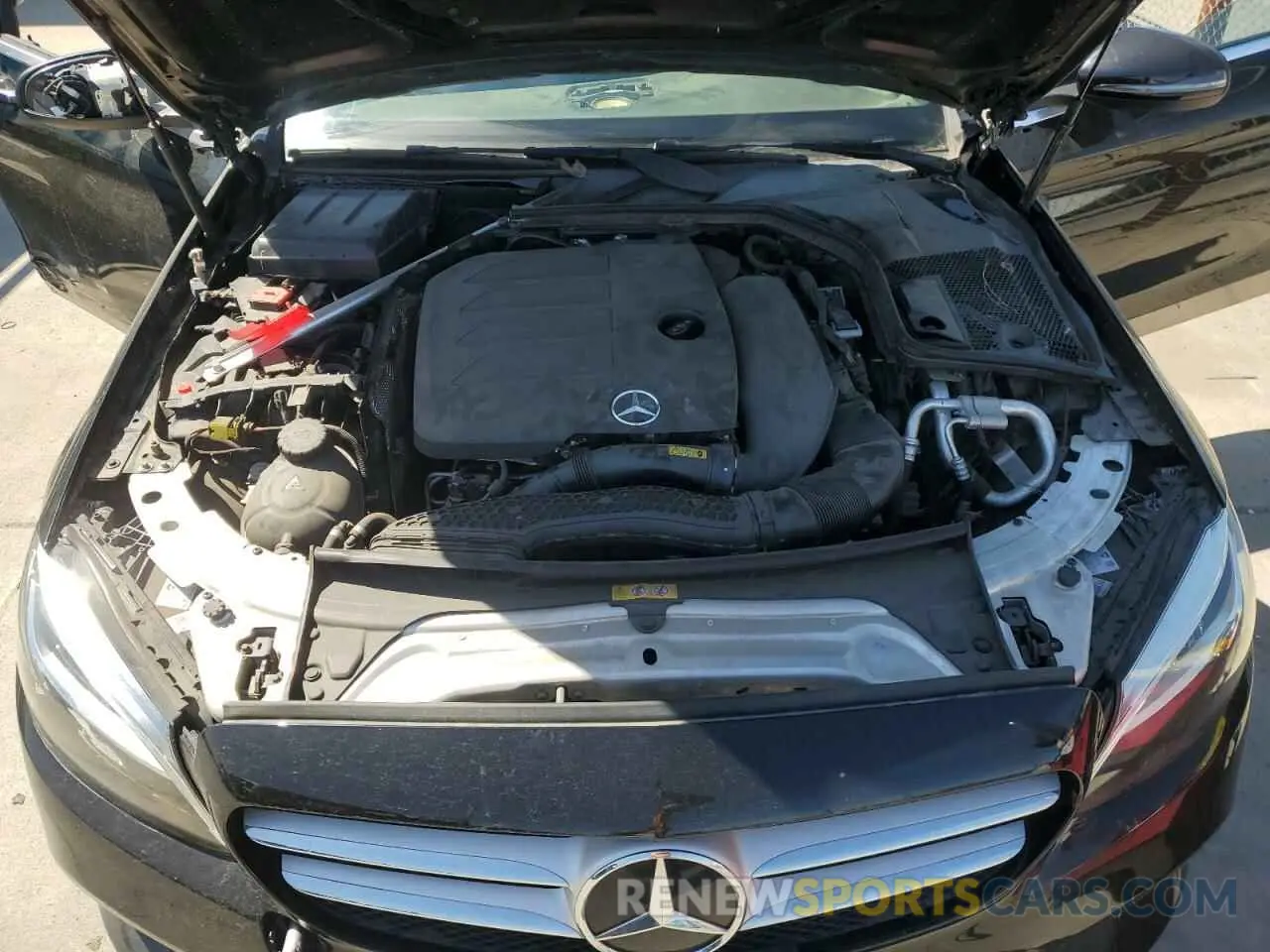 11 fotografías del automóvil dañado WDDWF8DB1KR483148 MERCEDES-BENZ C-CLASS 2019