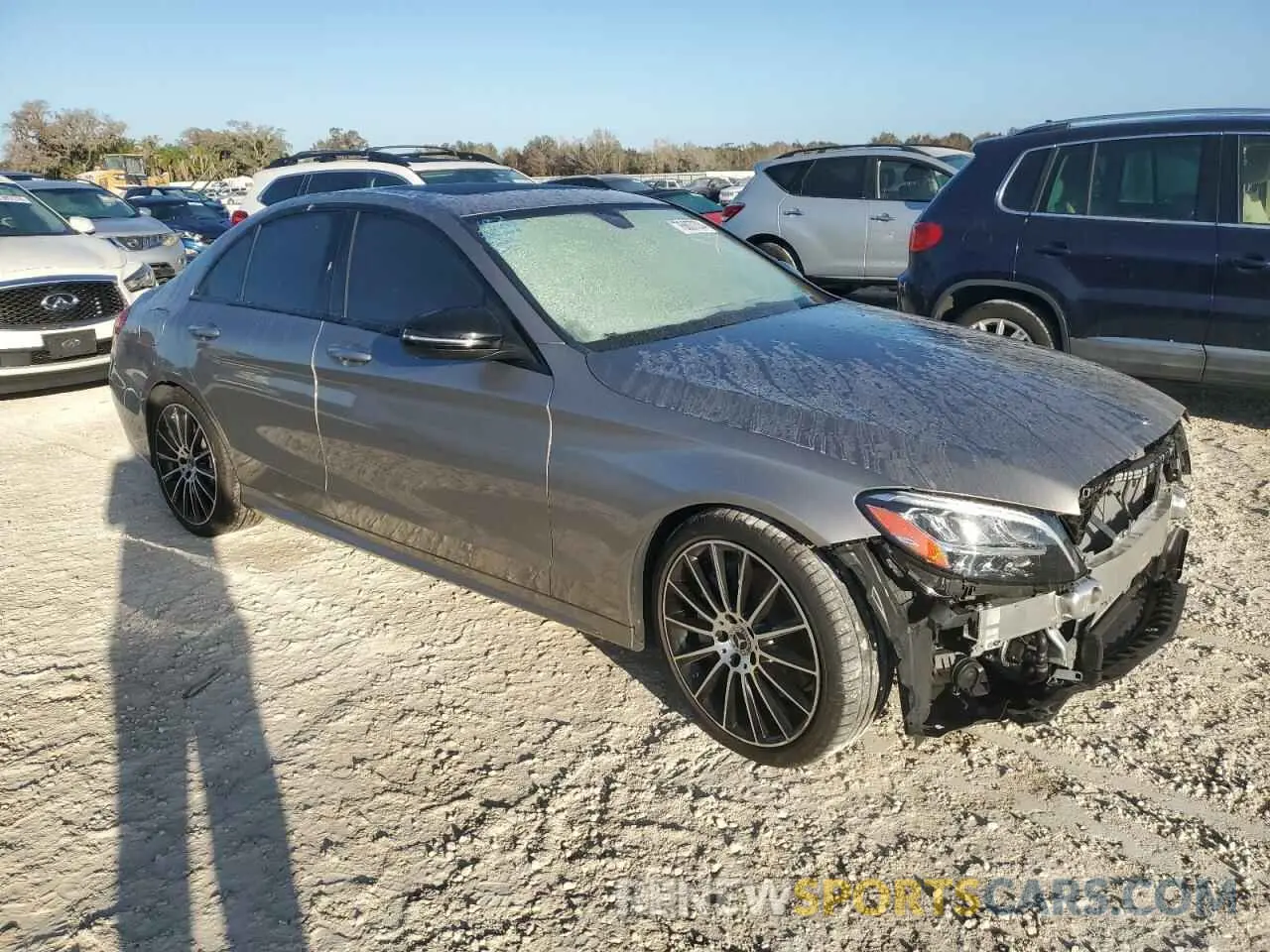 4 fotografías del automóvil dañado WDDWF8DB8KR482143 MERCEDES-BENZ C-CLASS 2019