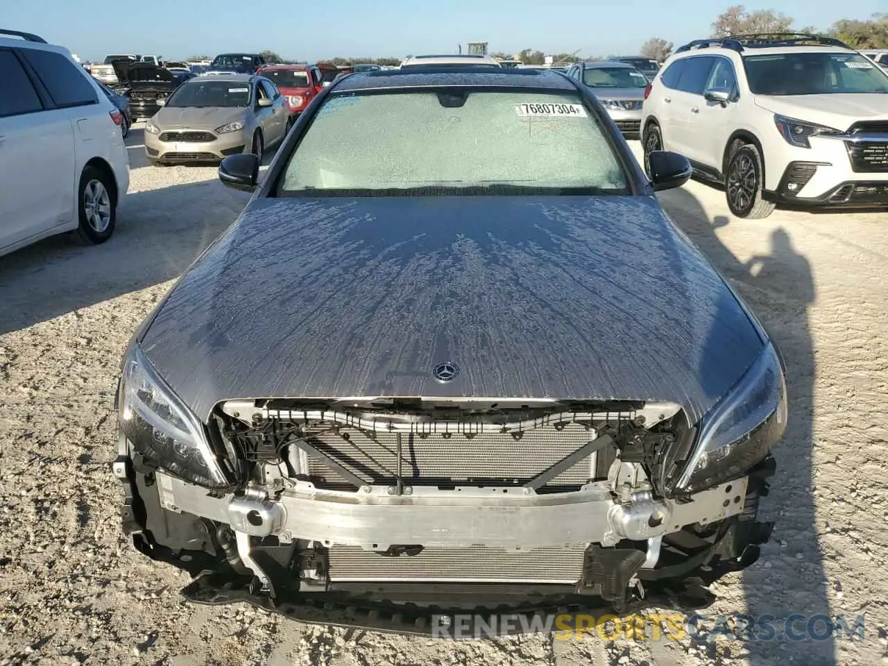 5 fotografías del automóvil dañado WDDWF8DB8KR482143 MERCEDES-BENZ C-CLASS 2019