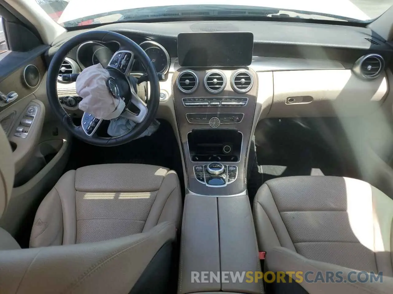 8 fotografías del automóvil dañado WDDWF8DB9KR515666 MERCEDES-BENZ C-CLASS 2019