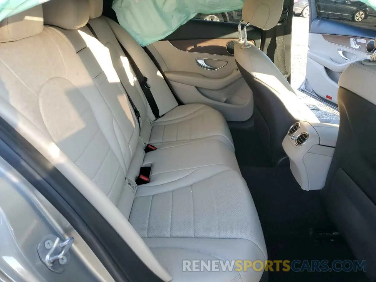 10 fotografías del automóvil dañado WDDWF8EB3KR512860 MERCEDES-BENZ C-CLASS 2019