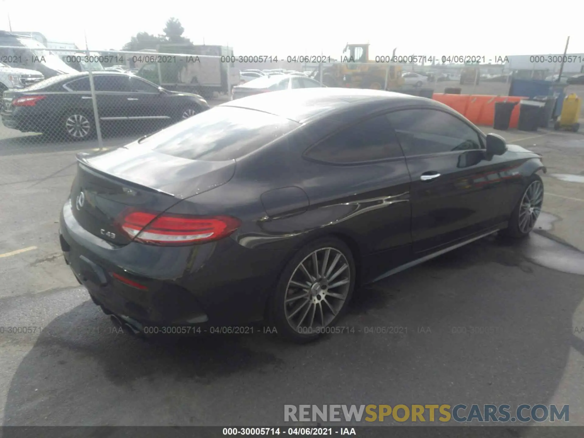 4 fotografías del automóvil dañado WDDWJ6EB6KF804667 MERCEDES-BENZ C-CLASS 2019