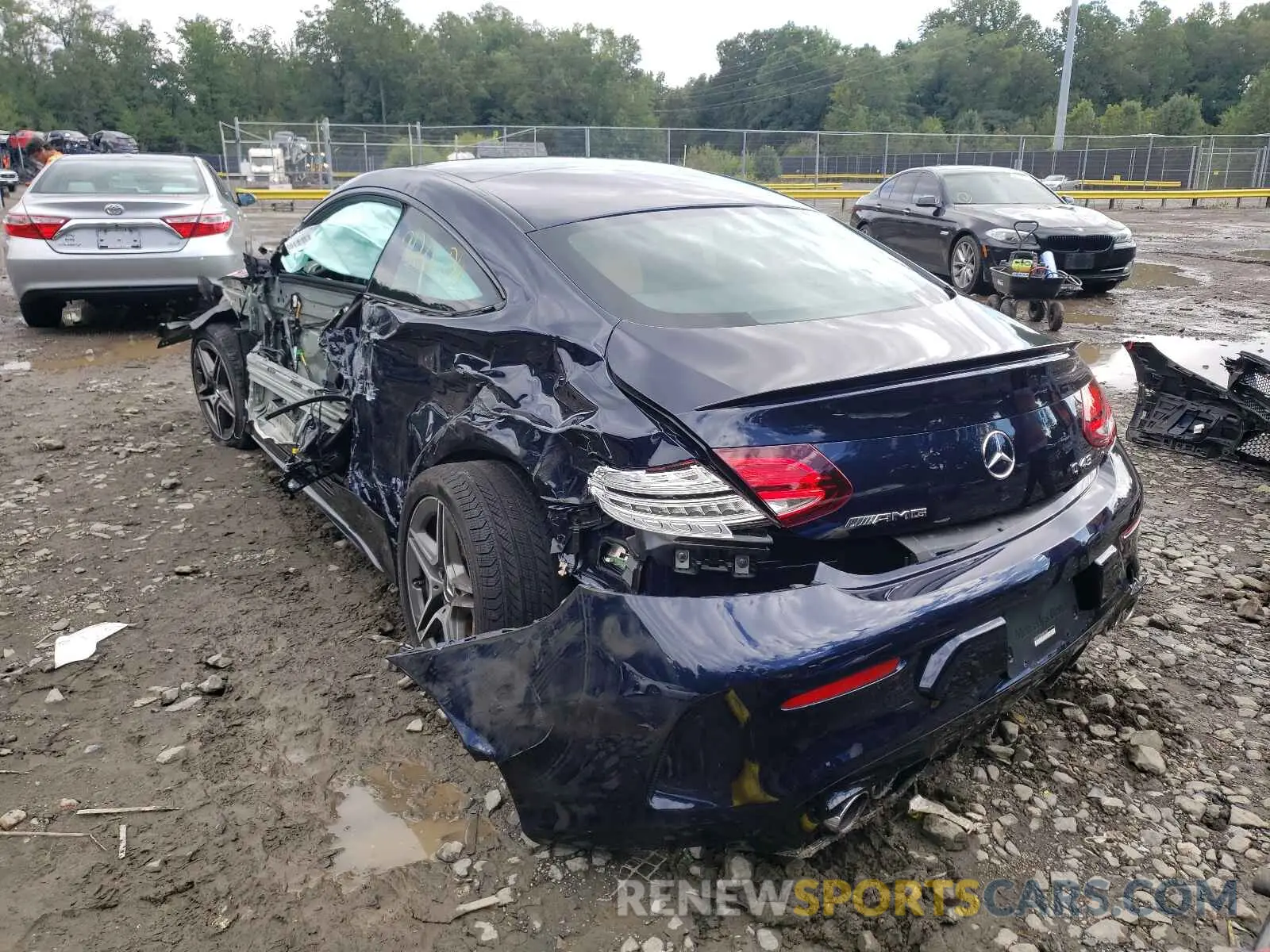 3 fotografías del automóvil dañado WDDWJ6EB8KF807201 MERCEDES-BENZ C-CLASS 2019
