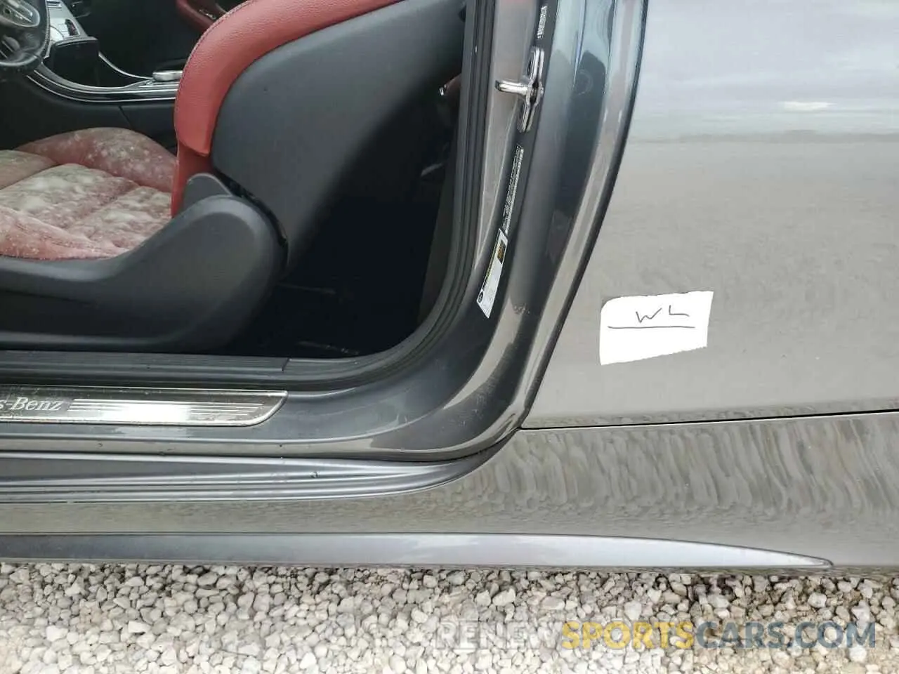 9 fotografías del automóvil dañado WDDWJ8DB0KF848175 MERCEDES-BENZ C-CLASS 2019