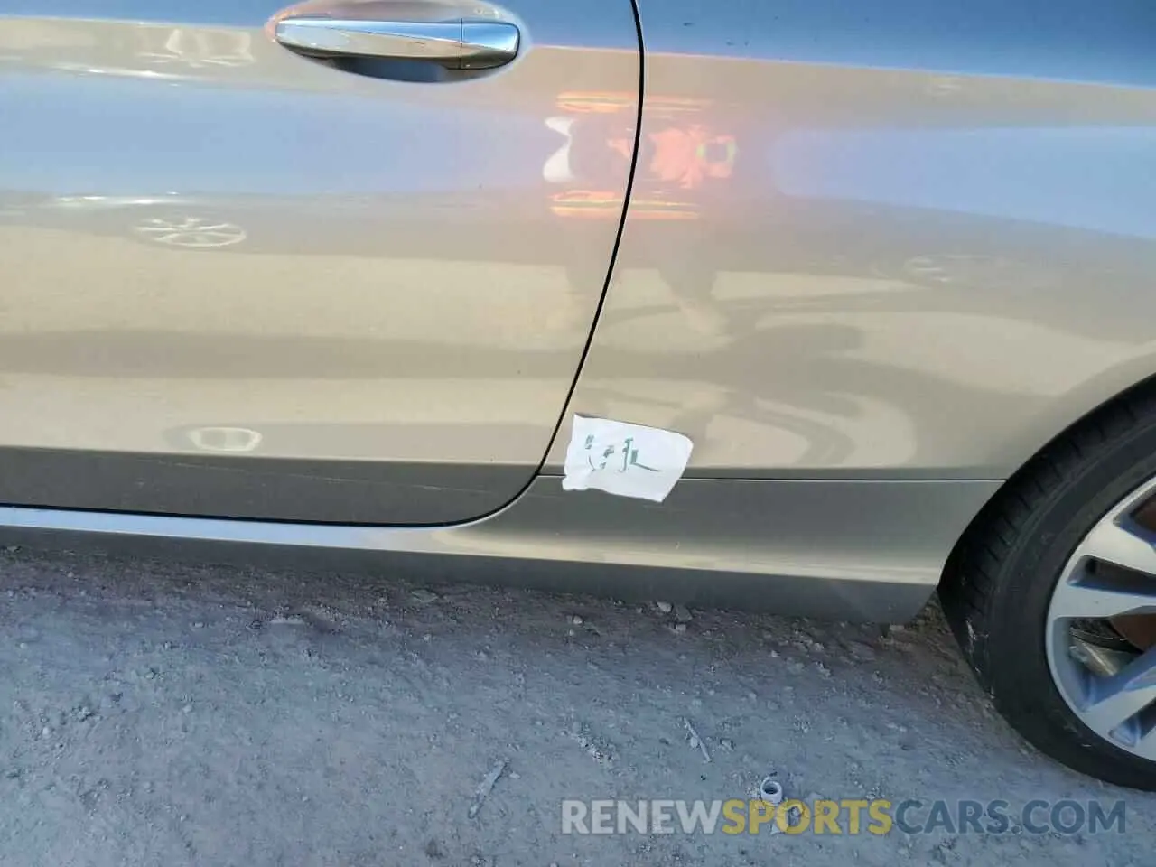 12 fotografías del automóvil dañado WDDWJ8DB2KF777626 MERCEDES-BENZ C-CLASS 2019
