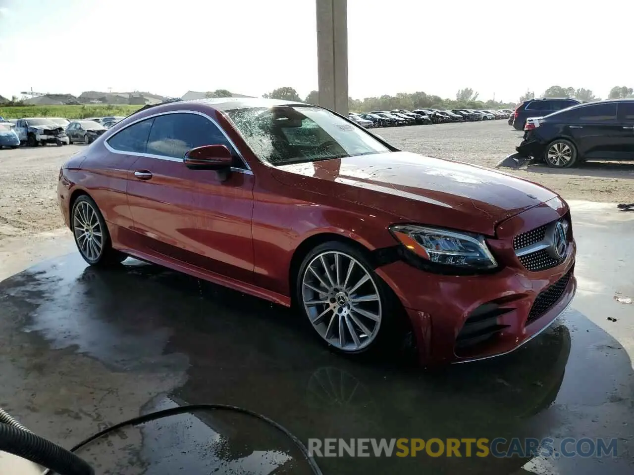 4 fotografías del automóvil dañado WDDWJ8DB2KF811645 MERCEDES-BENZ C-CLASS 2019