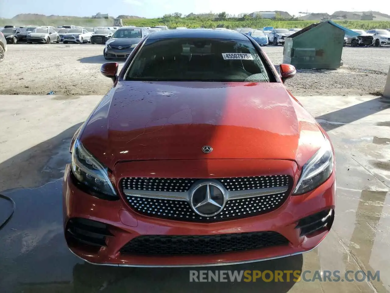 5 fotografías del automóvil dañado WDDWJ8DB2KF811645 MERCEDES-BENZ C-CLASS 2019