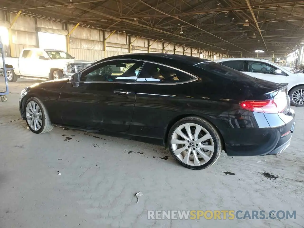 2 fotografías del automóvil dañado WDDWJ8DB5KF775370 MERCEDES-BENZ C-CLASS 2019
