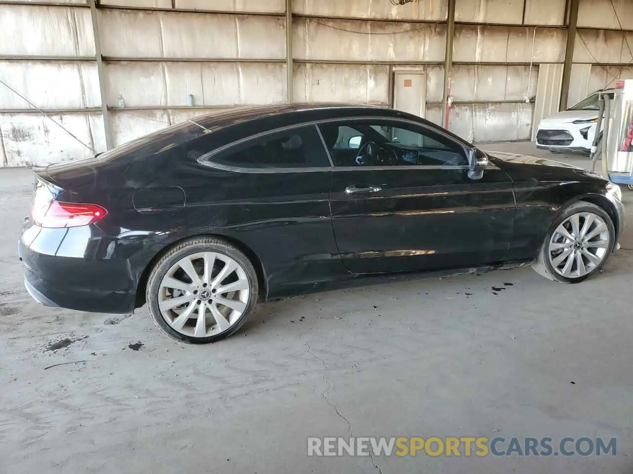 3 fotografías del automóvil dañado WDDWJ8DB5KF775370 MERCEDES-BENZ C-CLASS 2019