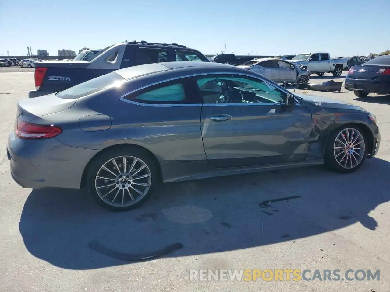 3 fotografías del automóvil dañado WDDWJ8DB9KF836607 MERCEDES-BENZ C-CLASS 2019