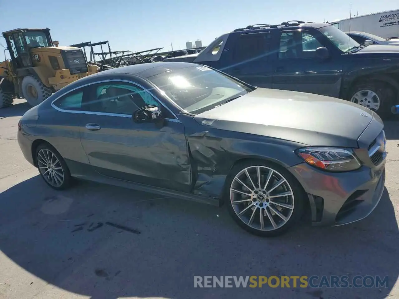 4 fotografías del automóvil dañado WDDWJ8DB9KF836607 MERCEDES-BENZ C-CLASS 2019