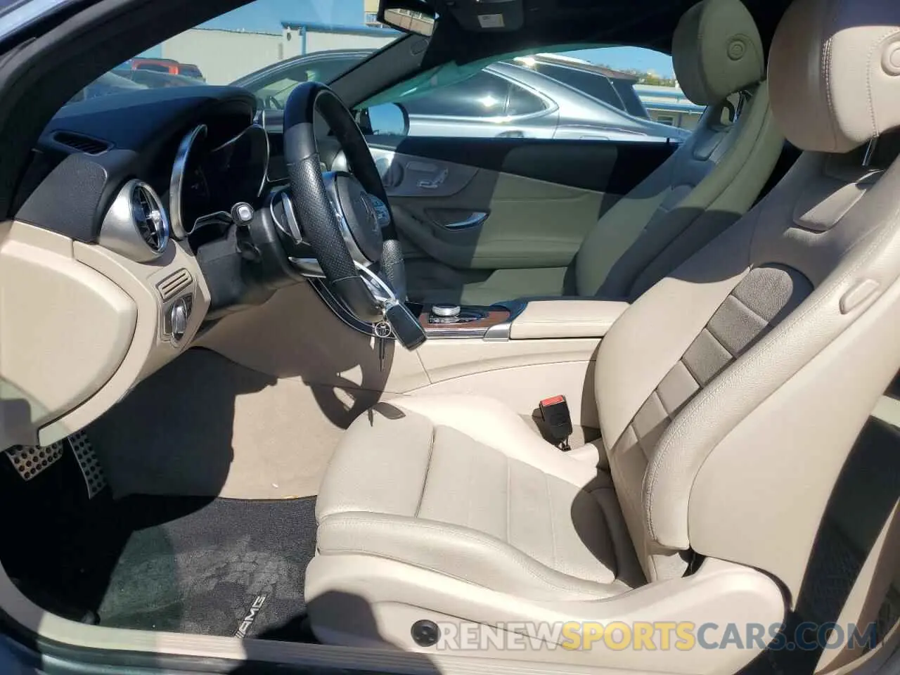 7 fotografías del automóvil dañado WDDWJ8DB9KF836607 MERCEDES-BENZ C-CLASS 2019
