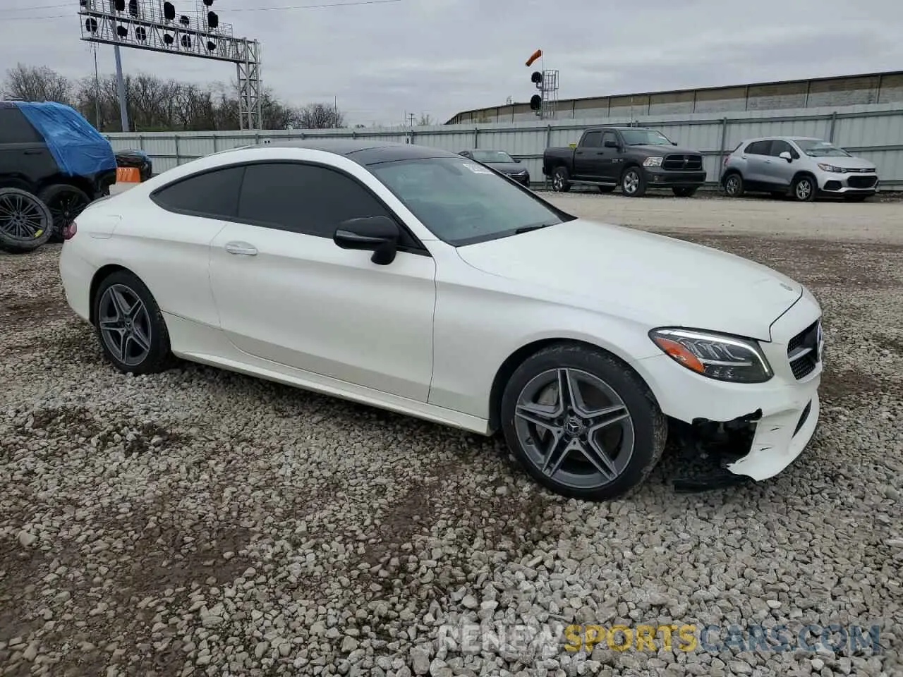 4 fotografías del automóvil dañado WDDWJ8EB6KF843271 MERCEDES-BENZ C-CLASS 2019